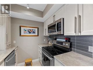 Photo 15: 1160 Sunset Drive Unit# 204 in Kelowna: House for sale : MLS®# 10309645