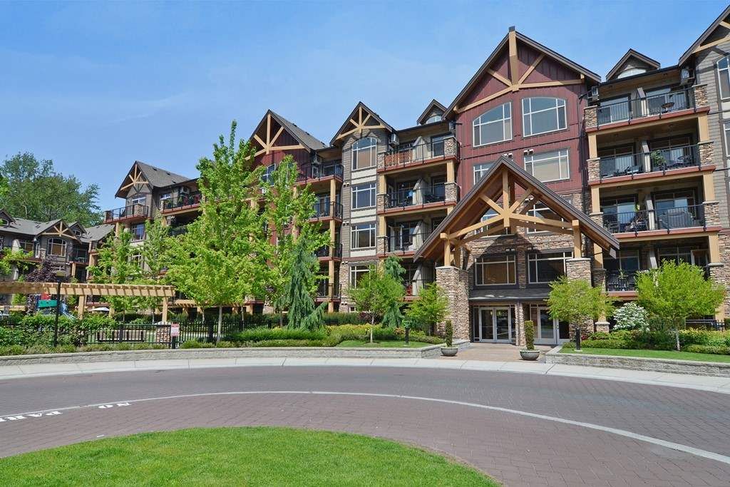 Main Photo: 416 8328 207A Street in Langley: Willoughby Heights Condo for sale in "Yorkson Creek" : MLS®# R2337768