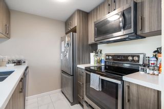 Photo 12: 908 438 SEYMOUR Street in Vancouver: Downtown VW Condo for sale in "CONFERENCE PLAZA" (Vancouver West)  : MLS®# R2836653
