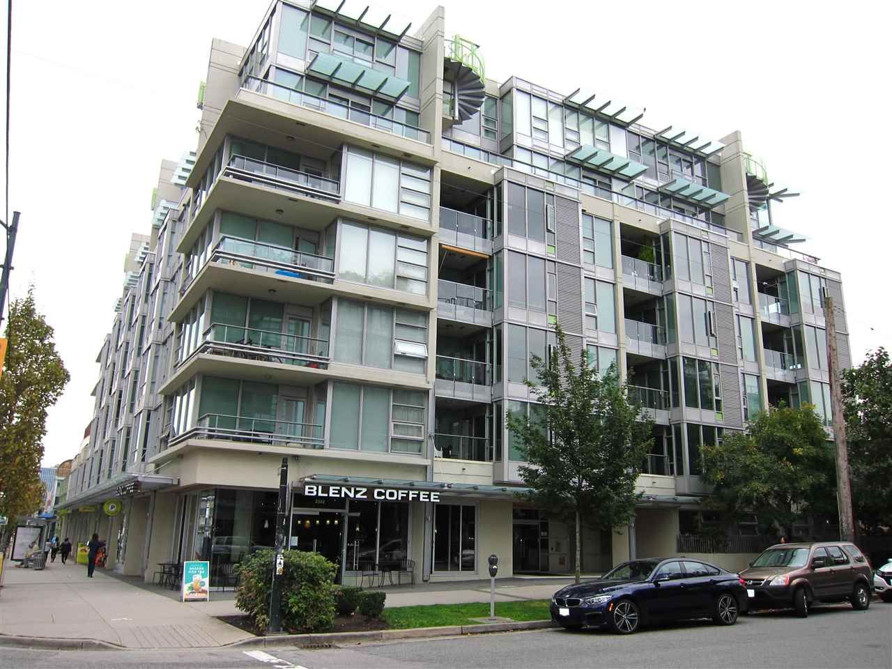 Main Photo: 402 2528 MAPLE Street in Vancouver: Kitsilano Condo for sale in "Pulse" (Vancouver West)  : MLS®# R2397843