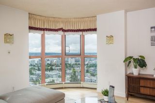 Photo 3: 1802 612 FIFTH Avenue in New Westminster: Uptown NW Condo for sale in "THE FIFTH AVENUE" : MLS®# R2708149