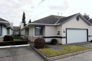 Photo 2: 21 5550 LANGLEY Bypass in Langley: Langley City Townhouse for sale in "RiverWynde" : MLS®# R2537910