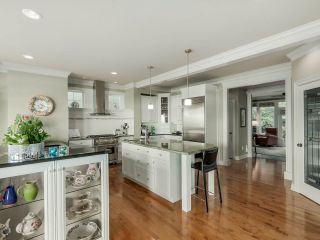 Photo 10: 14213 MARINE Drive: White Rock House for sale (South Surrey White Rock)  : MLS®# R2045609