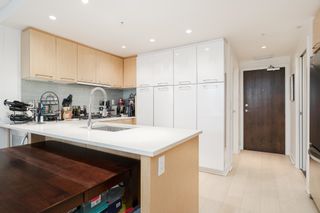 Photo 12: 422 2008 PINE Street in Vancouver: False Creek Condo for sale in "MANTRA" (Vancouver West)  : MLS®# R2746863