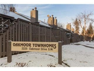 Photo 1: 15 2225 OAKMOOR Drive SW in Calgary: Palliser House for sale : MLS®# C4092246