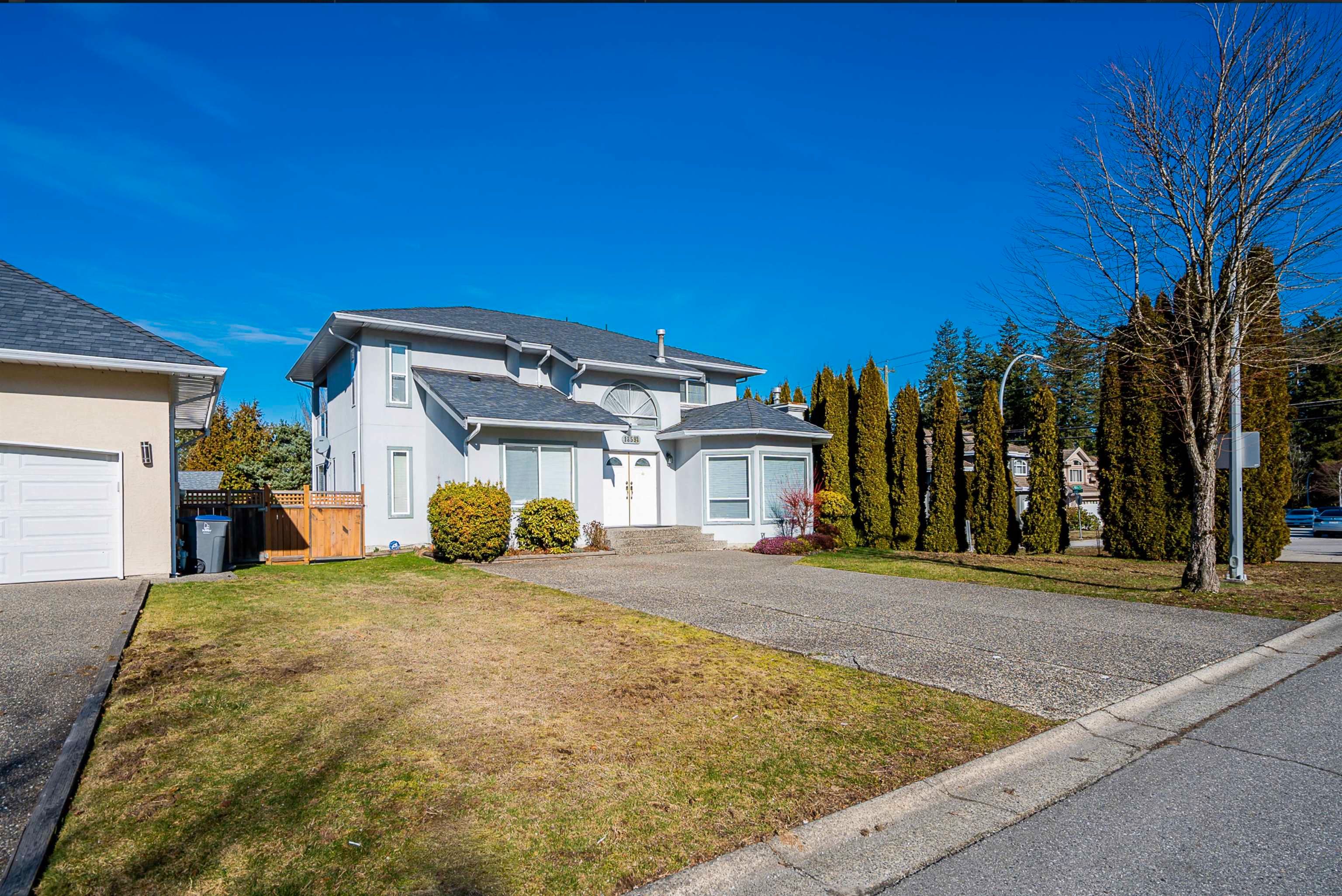 Main Photo: 13591 60A Avenue in Surrey: Panorama Ridge House for sale : MLS®# R2802648