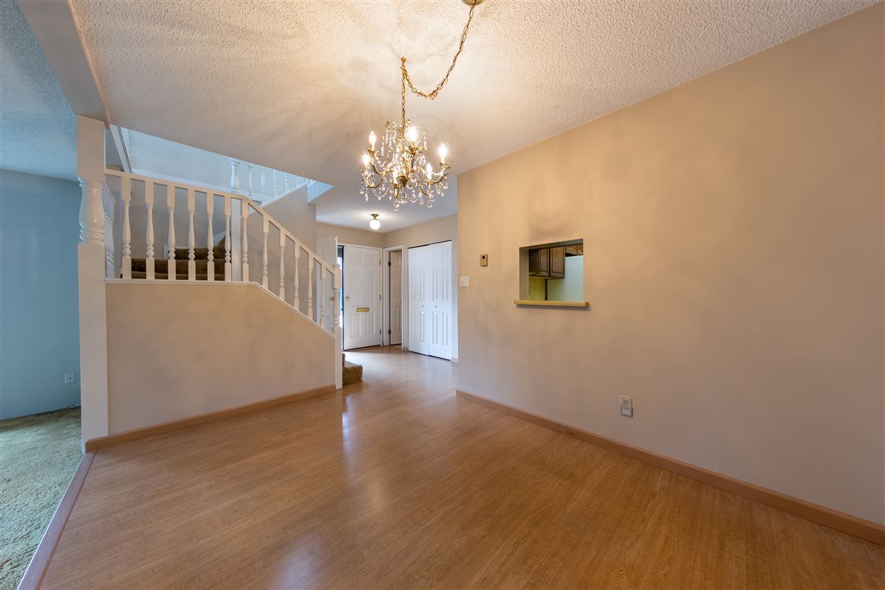 Photo 11: Photos: 7 10391 NO. 3 Road in Richmond: Broadmoor Townhouse for sale in "MAPLE VILLAGE" : MLS®# R2542501