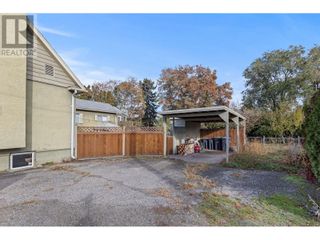 Photo 8: 1485 Highland Drive S in Kelowna: House for sale : MLS®# 10310559