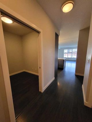 Photo 5: 1308 95 Burma Star Road SW in Calgary: Currie Barracks Apartment for sale : MLS®# A2053083