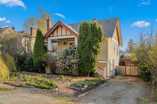 Photo 1: 55 Logan Ave in Saanich: SW Gorge House for sale (Saanich West)  : MLS®# 955600