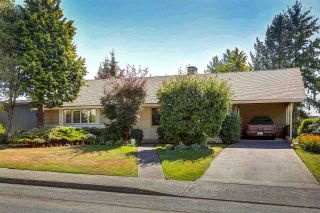 Photo 1: 58 COURTNEY Crescent in New Westminster: The Heights NW House for sale in "MASSEY HEIGHTS" : MLS®# R2104752