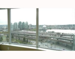 Photo 2: 1802 58 KEEFER Place in Vancouver West: Home for sale : MLS®# V688716