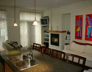 Photo 3: 981 RICHARDS ST in Vancouver: Downtown VW Condo for sale in "MONDRIAN 1" (Vancouver West)  : MLS®# V583808