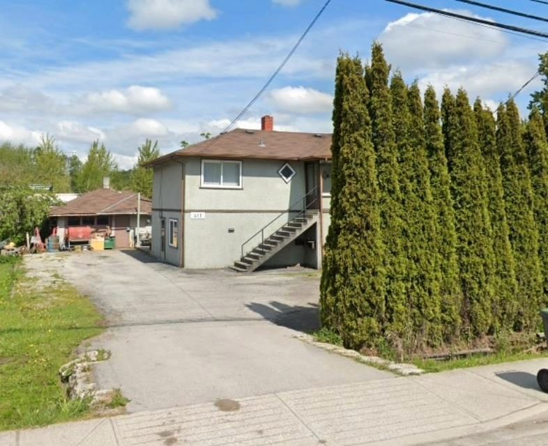 FEATURED LISTING: 411 EWEN Avenue New Westminster