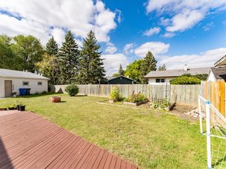 Photo 44: 23 Collingham Bay in Winnipeg: Charleswood Residential for sale (1H)  : MLS®# 202324862