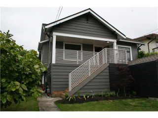 Main Photo: 138 W KINGS Road in North Vancouver: Upper Lonsdale House for sale : MLS®# R2171377