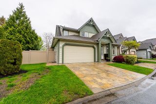 Photo 2: 8 6177 169 Street in Surrey: Cloverdale BC House for sale in "NORTHVIEW WALK" (Cloverdale)  : MLS®# R2876370