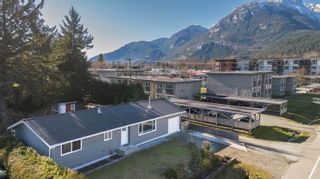 Photo 2: 1976 CHEAKAMUS Way in Squamish: Garibaldi Estates House for sale : MLS®# R2866874