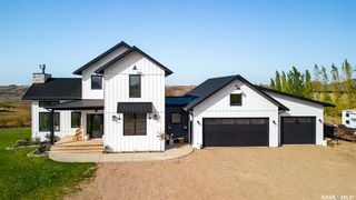 Main Photo: 1 Hera Place in Lumsden: Residential for sale (Lumsden Rm No. 189)  : MLS®# SK969774