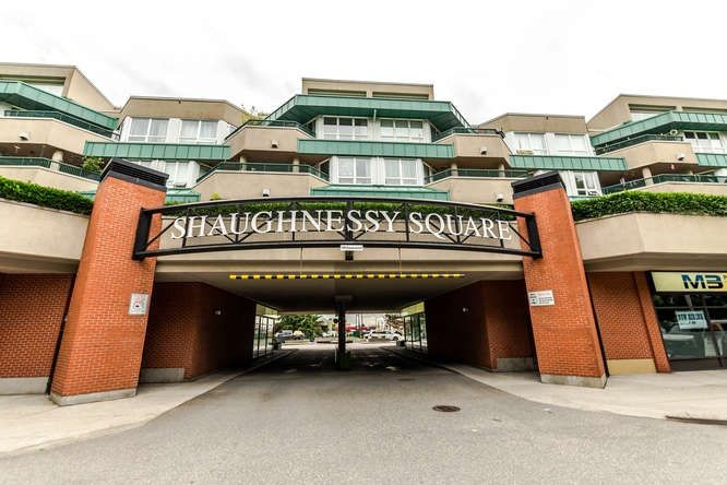 Main Photo: A424 2099 LOUGHEED Highway in Port Coquitlam: Glenwood PQ Condo for sale in "SHAUGHNESSY SQUARE" : MLS®# R2180378