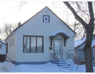 Photo 9: 758 ALFRED Avenue in WINNIPEG: North End Residential for sale (North West Winnipeg)  : MLS®# 2801604