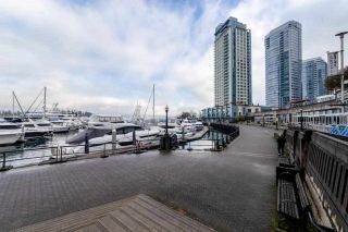 Photo 18: 2202 588 BROUGHTON Street in Vancouver: Coal Harbour Condo for sale in "Harbourside Park" (Vancouver West)  : MLS®# R2335540