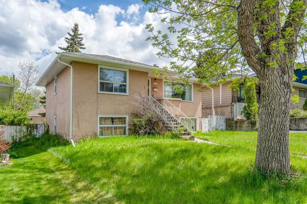 Main Photo: 2812 35 Street SW in Calgary: Killarney/Glengarry Detached for sale : MLS®# A1224119
