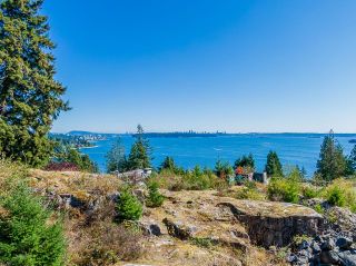 Photo 2: 3660 MCKECHNIE Avenue in West Vancouver: West Bay Land for sale : MLS®# R2816415