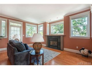 Photo 11: 1971 Fairfield Rd in VICTORIA: Vi Fairfield East House for sale (Victoria)  : MLS®# 731536