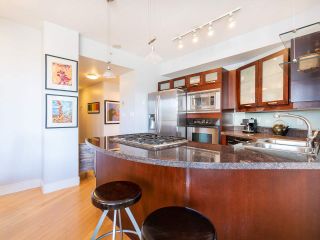 Photo 7: 303 1228 W HASTINGS Street in Vancouver: Coal Harbour Condo for sale in "PALLADIO" (Vancouver West)  : MLS®# R2297544