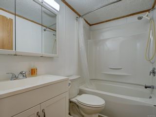 Photo 17: 139 9 Chief Robert Sam Lane in View Royal: VR Glentana Manufactured Home for sale : MLS®# 911652