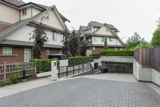Photo 2: 204 6706 192 Diversion in Surrey: Clayton Townhouse for sale in "One92" (Cloverdale)  : MLS®# R2070967