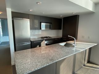 Photo 3: 6F 522 W8th Ave., Vancouver in Vancouver: Fairview VW Condo for rent
