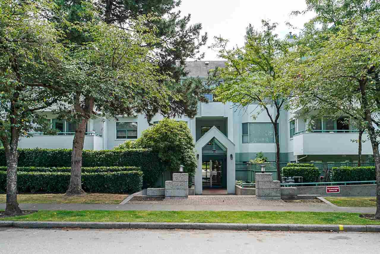 Main Photo: 108 5250 VICTORY STREET in Burnaby: Metrotown Condo for sale (Burnaby South)  : MLS®# R2416809