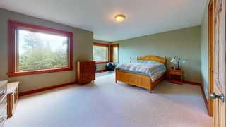 Photo 19: 850 CHAMBERLIN Road in Gibsons: Gibsons & Area House for sale (Sunshine Coast)  : MLS®# R2692060