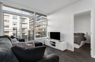 Photo 6: 518 38 W 1ST Avenue in Vancouver: False Creek Condo for sale in "The One" (Vancouver West)  : MLS®# R2746622