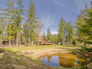 Photo 1: 2149 Quenville Rd in Courtenay: CV Courtenay North House for sale (Comox Valley)  : MLS®# 871584