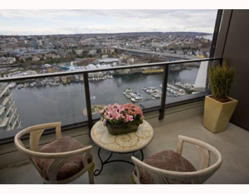 Photo 1: Photos: 3501 455 BEACH Crescent in Vancouver: False Creek North Condo for sale in "PARKWEST 1" (Vancouver West)  : MLS®# V694954