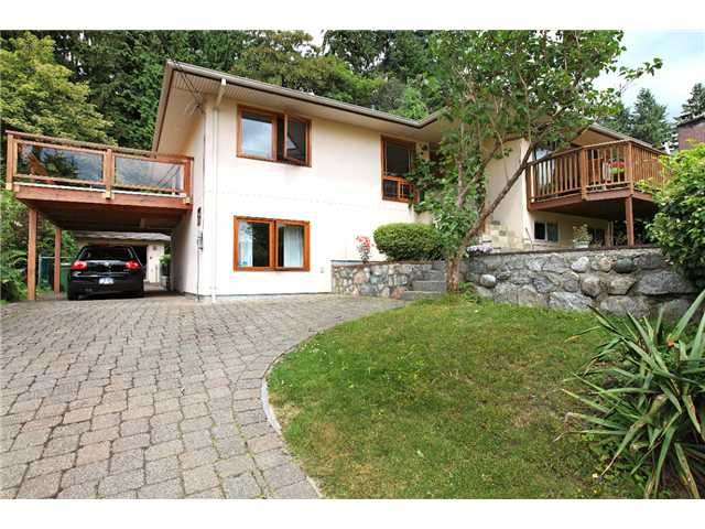 Main Photo: 318 W ROCKLAND Road in North Vancouver: Upper Lonsdale House for sale : MLS®# V901430