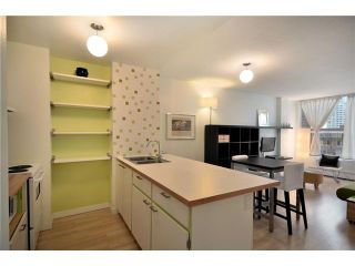 Photo 8: 710 950 DRAKE Street in Vancouver: Downtown VW Condo for sale in "ANCHOR POINT II" (Vancouver West)  : MLS®# V908981