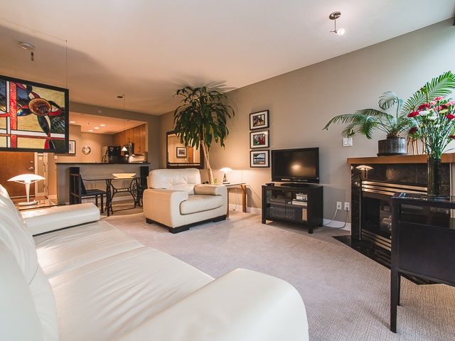 Photo 6: Photos: 311 1483 W 7TH AVENUE in Vancouver: Fairview VW Condo for sale (Vancouver West)  : MLS®# R2162656