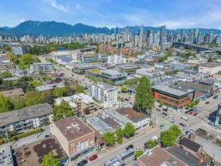 Photo 25: 421 1820 W 3RD Avenue in Vancouver: Kitsilano Condo for sale in "THE MONTEREY" (Vancouver West)  : MLS®# R2778090
