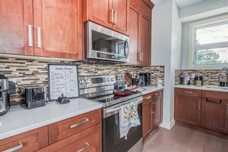 Photo 8: 471 34 Avenue NE in Calgary: Highland Park Semi Detached (Half Duplex) for sale : MLS®# A2109151