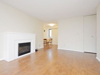 Photo 8: 303 1967 BARCLAY Street in Vancouver: West End VW Condo for sale in "THE PALASADES" (Vancouver West)  : MLS®# R2244840