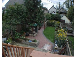Photo 2: 1030 E PENDER Street in Vancouver: Mount Pleasant VE House for sale (Vancouver East)  : MLS®# V856146