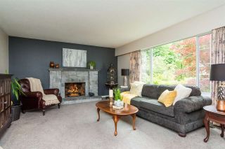 Photo 2: 2263 PARK Crescent in Coquitlam: Chineside House for sale : MLS®# R2277200