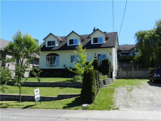 Main Photo: 33720 DEWDNEY TRUNK RD in Mission: Mission BC House for sale : MLS®# F1416845