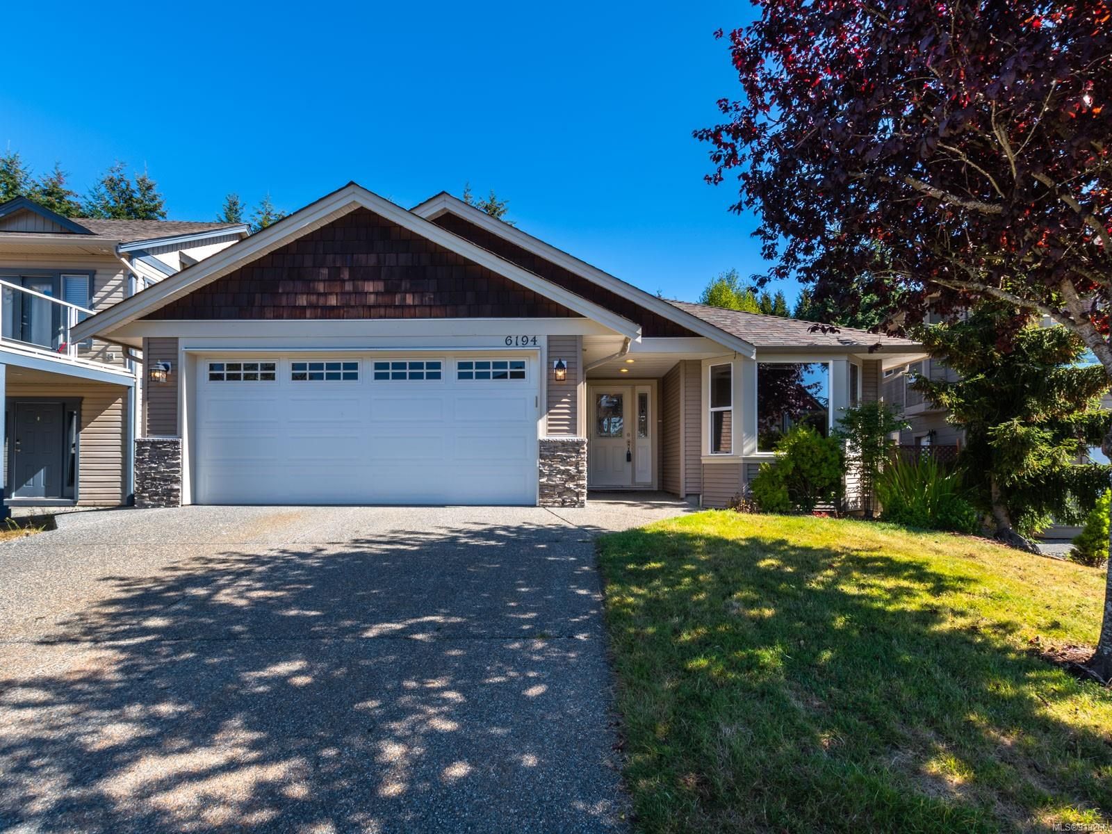 Main Photo: 6194 Garside Rd in Nanaimo: Na Pleasant Valley House for sale : MLS®# 919266