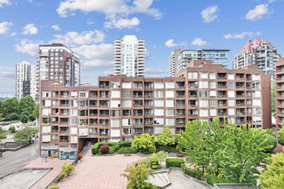 Photo 9: 717 1333 HORNBY Street in Vancouver: Downtown VW Condo for sale in "ANCHOR POINT lll" (Vancouver West)  : MLS®# R2786866