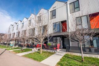 Photo 2: 7032 34 Avenue NW in Calgary: Bowness Row/Townhouse for sale : MLS®# A2122599
